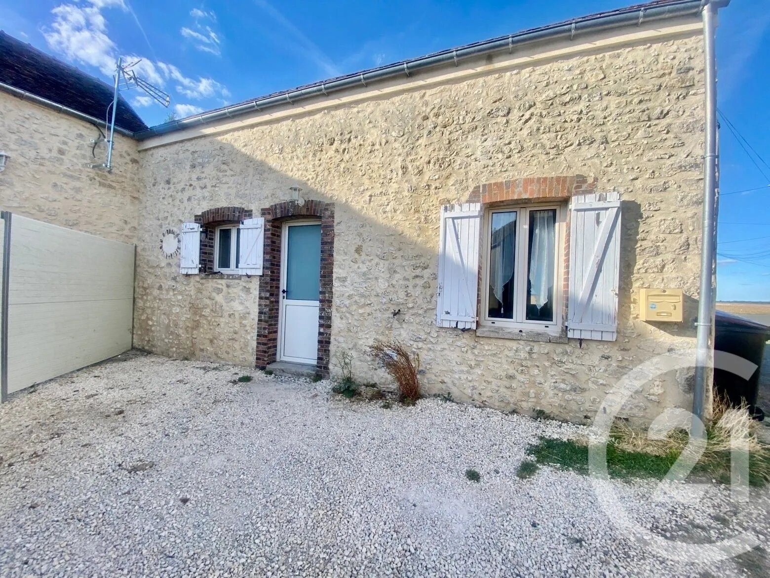 Appartement à louer, 74m², Égreville