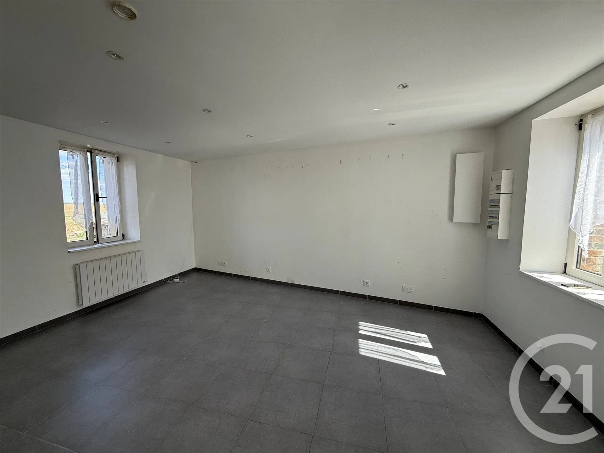 Appartement à louer, 74m², Égreville