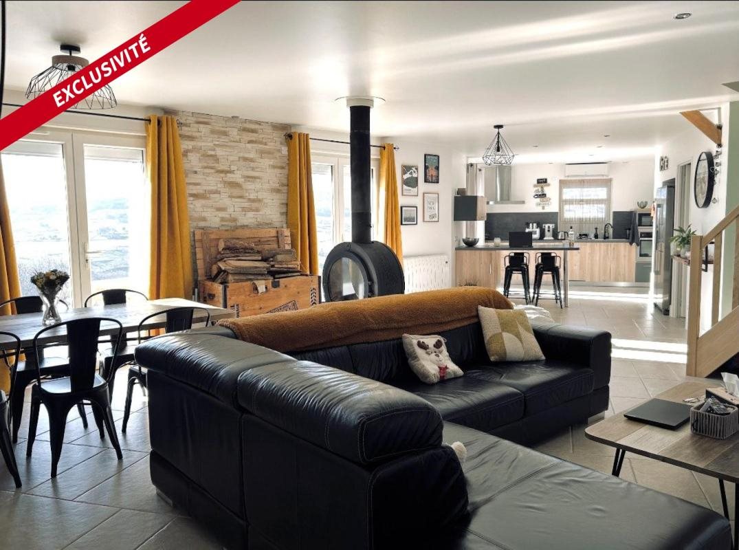Maison à vendre, 140m², Saint-Georges-en-Couzan