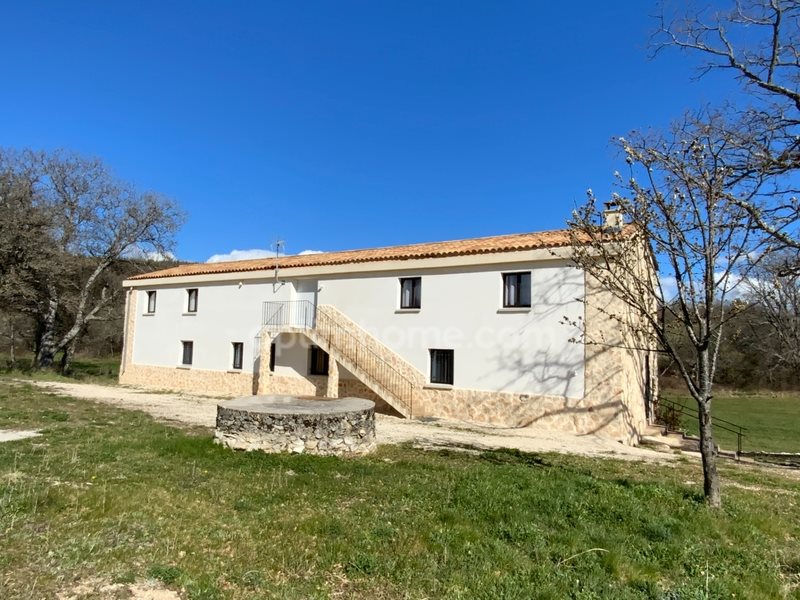 Maison à vendre, 268m², Banon
