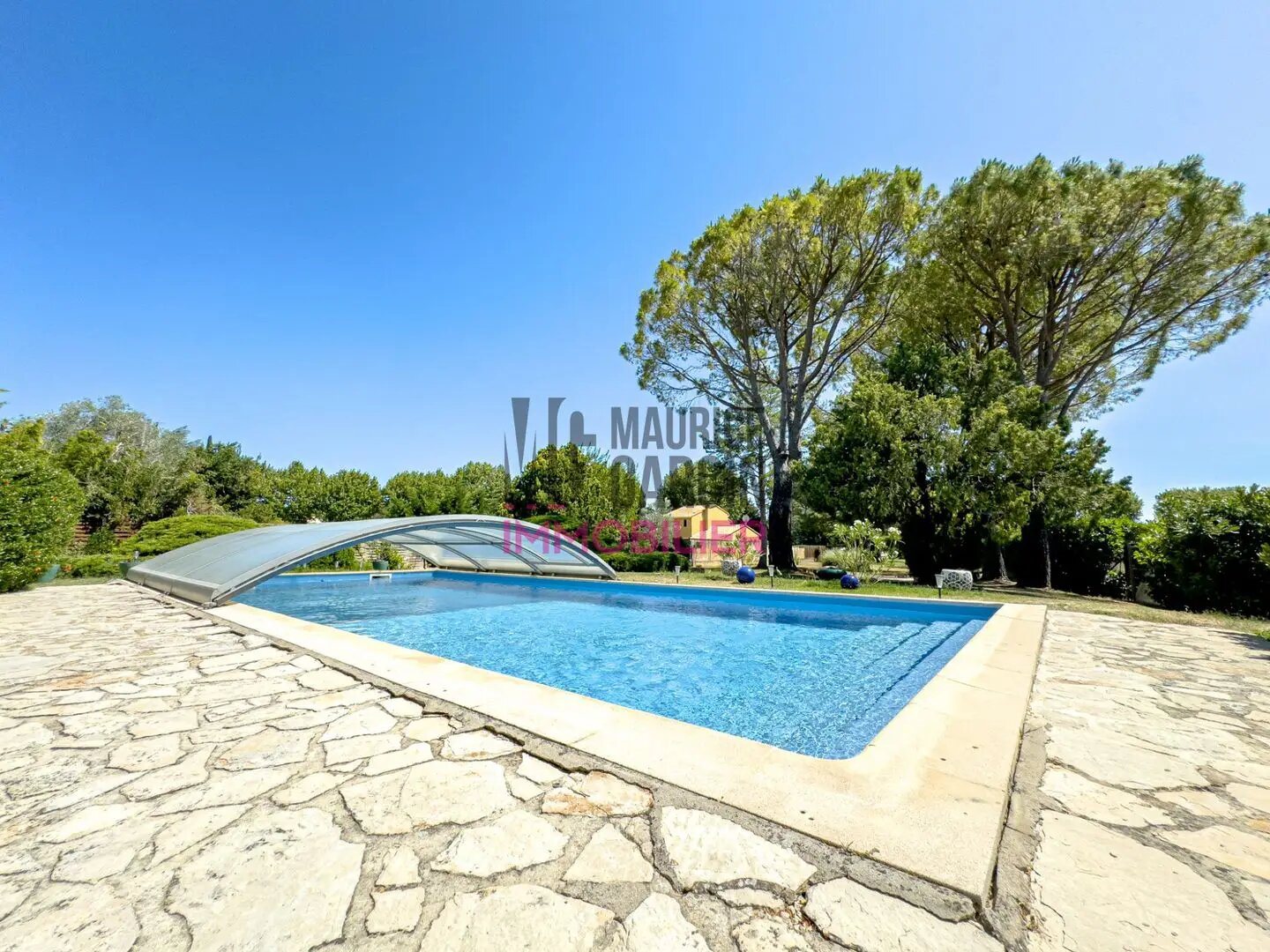 Maison à vendre, 211m², Sainte-Cécile-les-Vignes