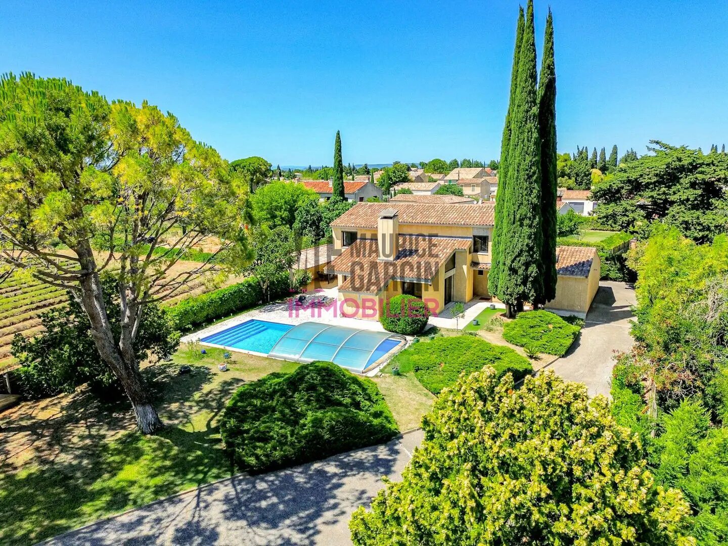 Maison à vendre, 211m², Sainte-Cécile-les-Vignes