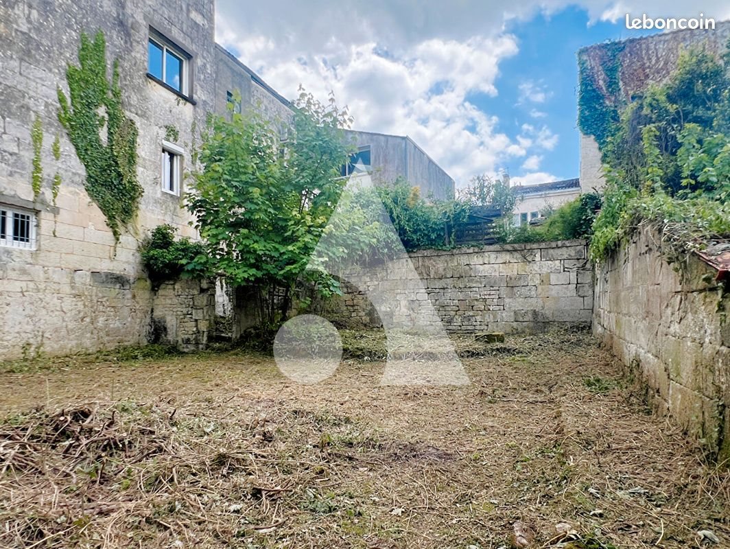 Appartement à vendre, 14m², Saintes