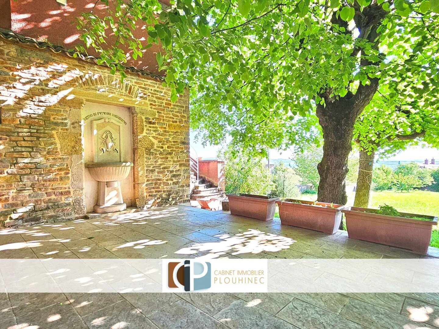 Maison à vendre, 220m², Solutré-Pouilly