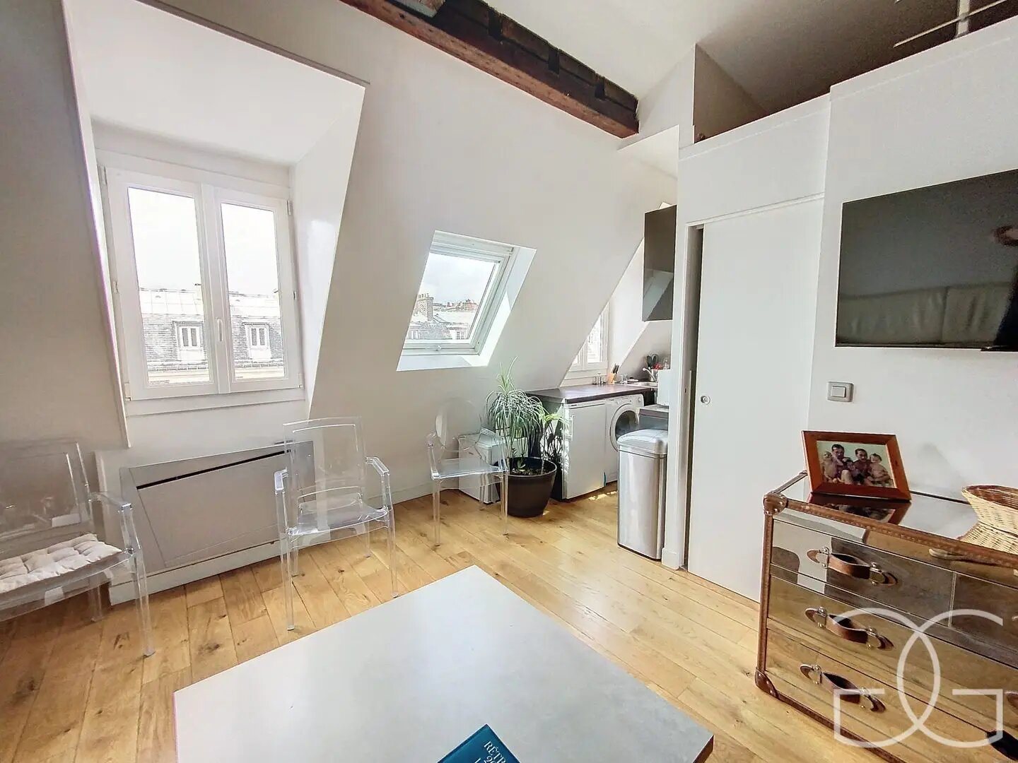 Appartement à louer, 27m², Paris 8ème