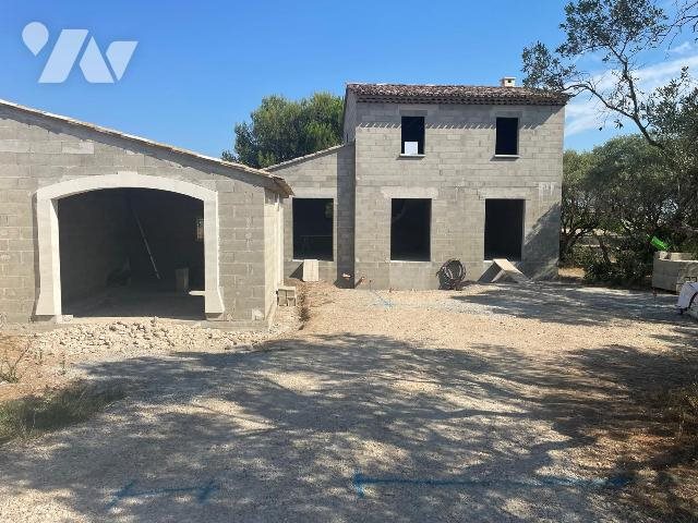 Maison à vendre, 90m², Eygalières