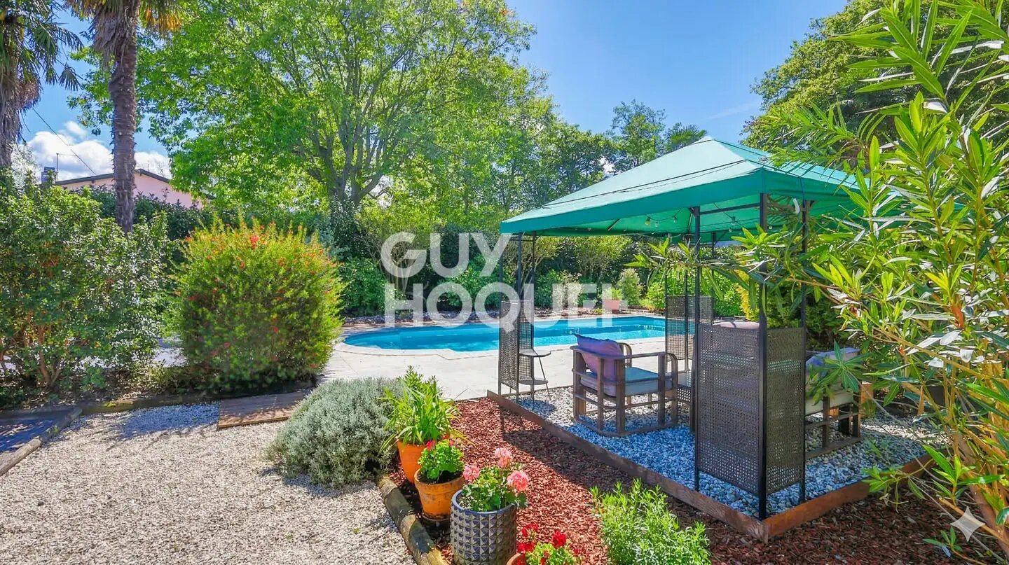 Maison à vendre, 176m², Cambo-les-Bains