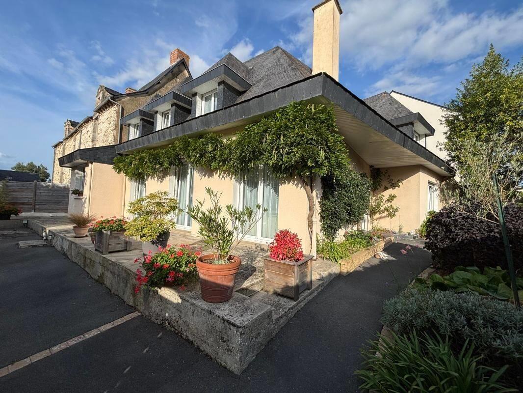 Maison à vendre, 196m², Montauban-de-Bretagne