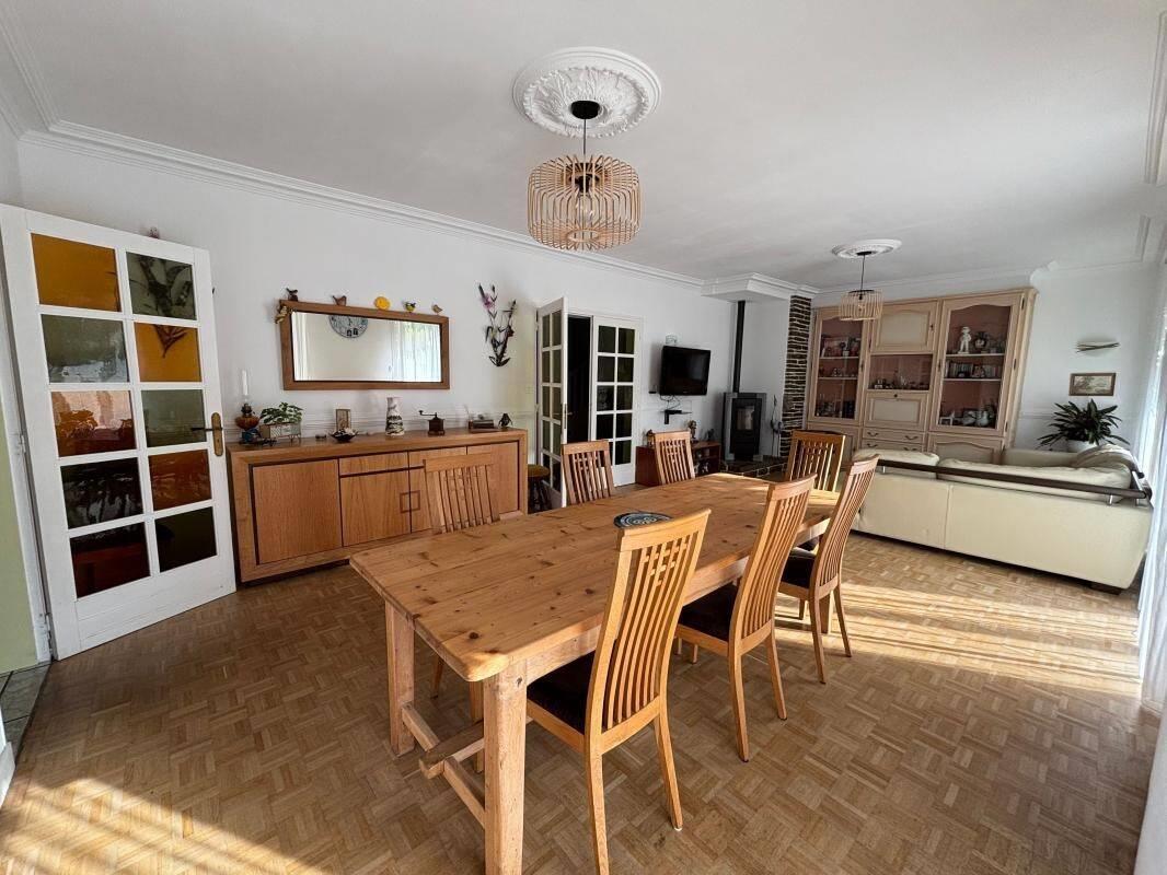 Maison à vendre, 196m², Montauban-de-Bretagne