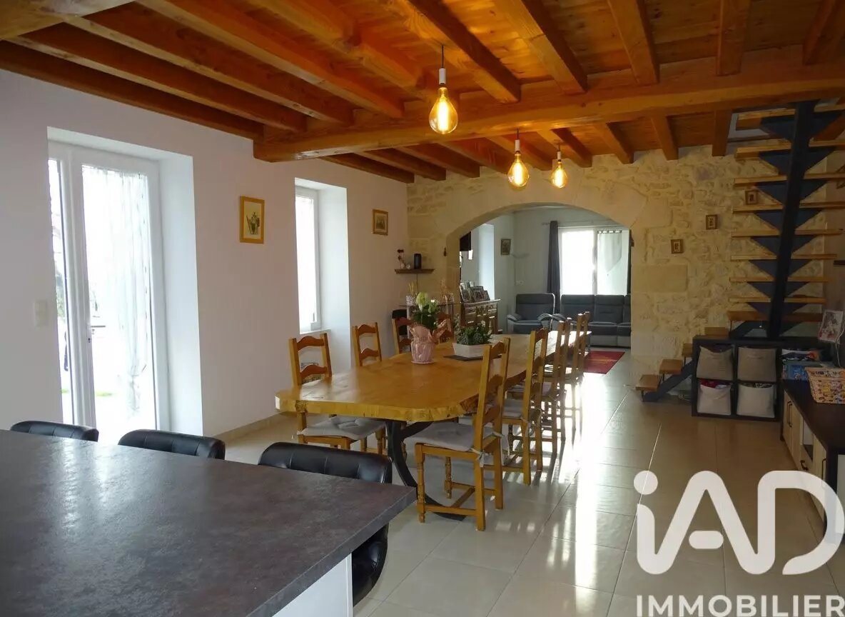 Maison à vendre, 200m², Sauveterre-de-Guyenne