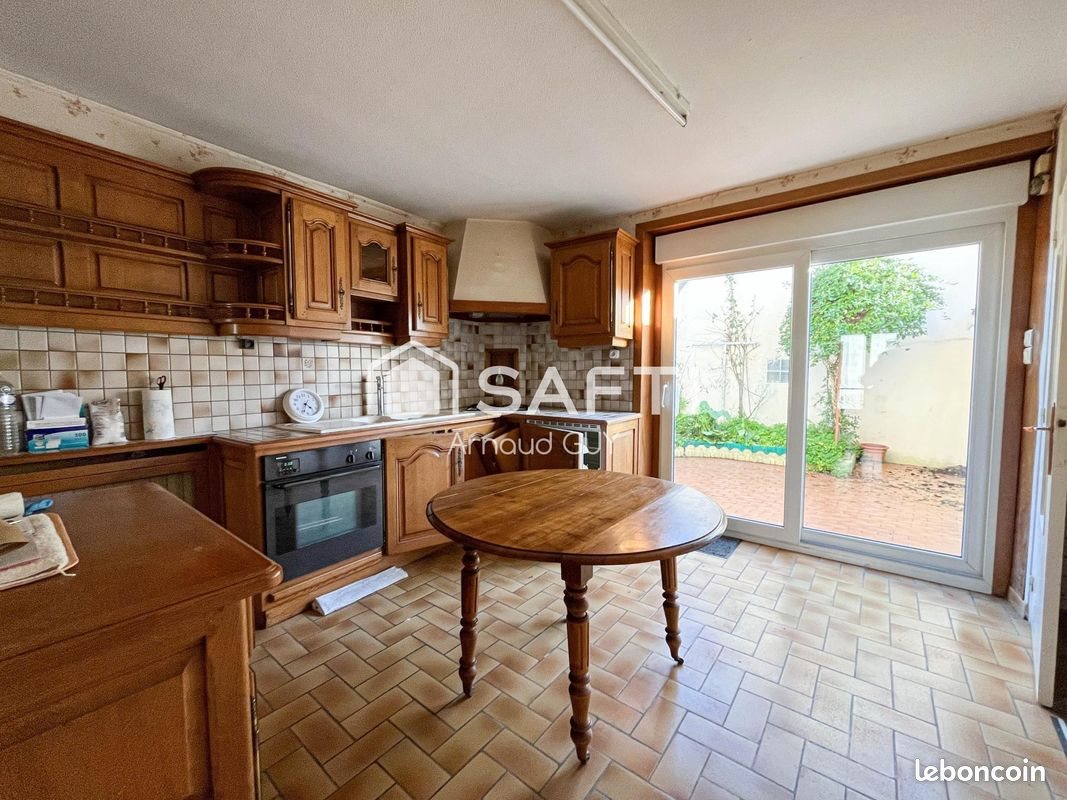 Maison à vendre, 86m², Mamers