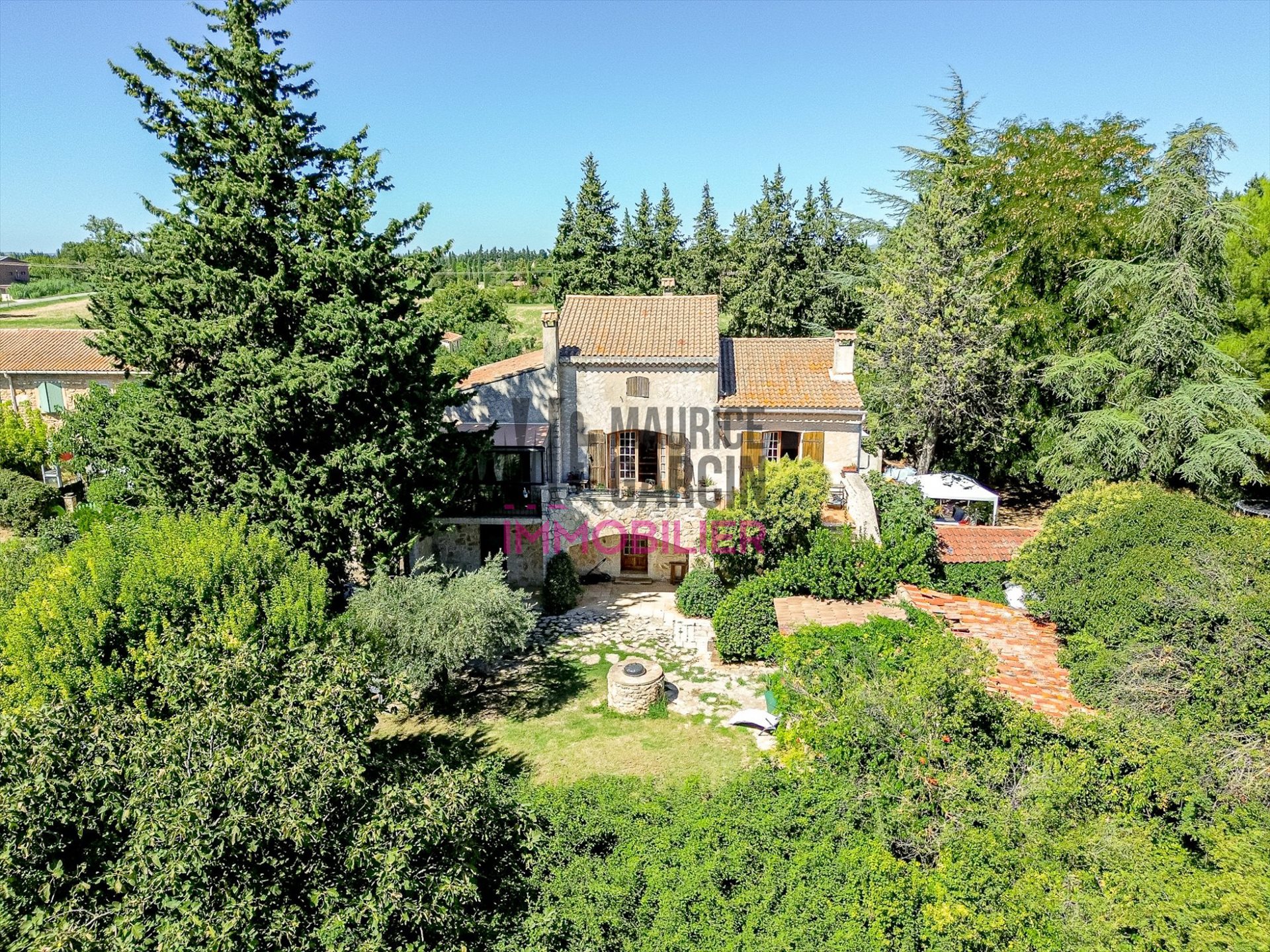 Maison à vendre, 213m², Robion