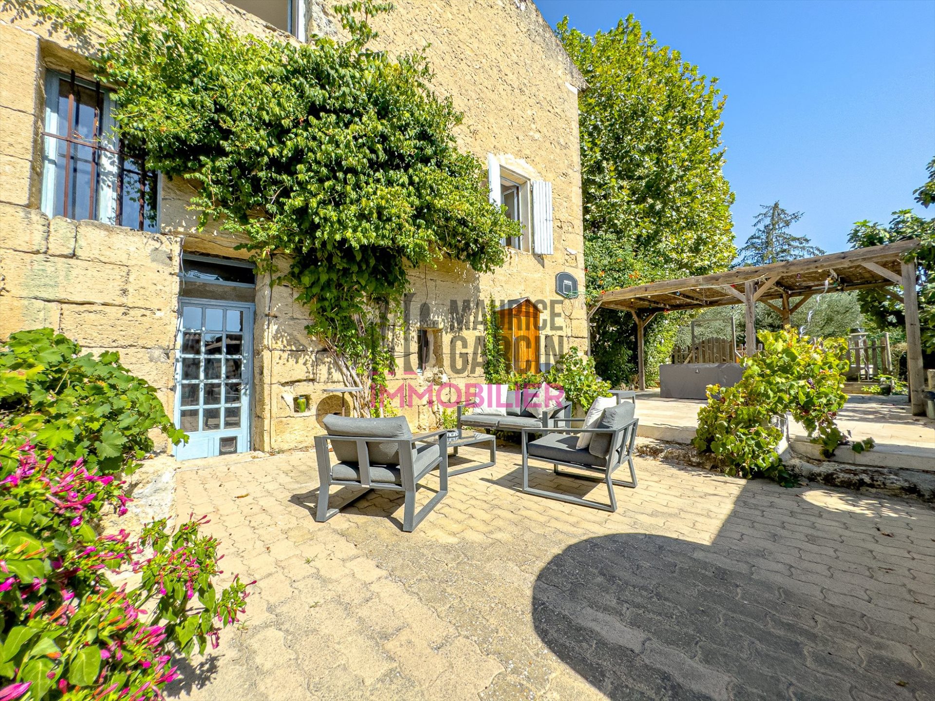 Maison à vendre, 281m², Cheval-Blanc