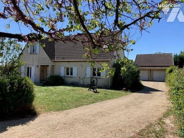 Maison à vendre, 145m², Yèvre-la-Ville