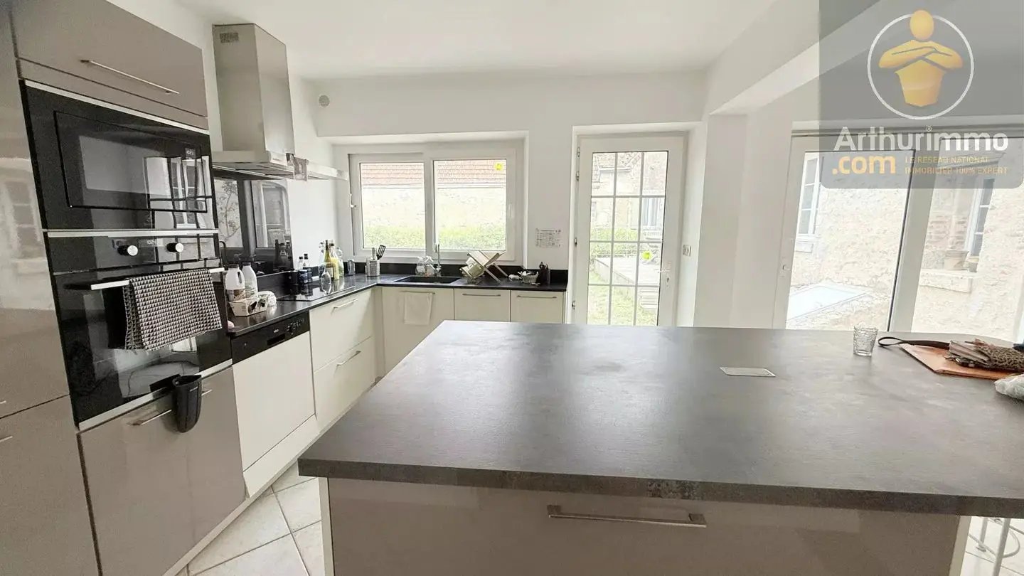 Maison à vendre, 12m², Binas
