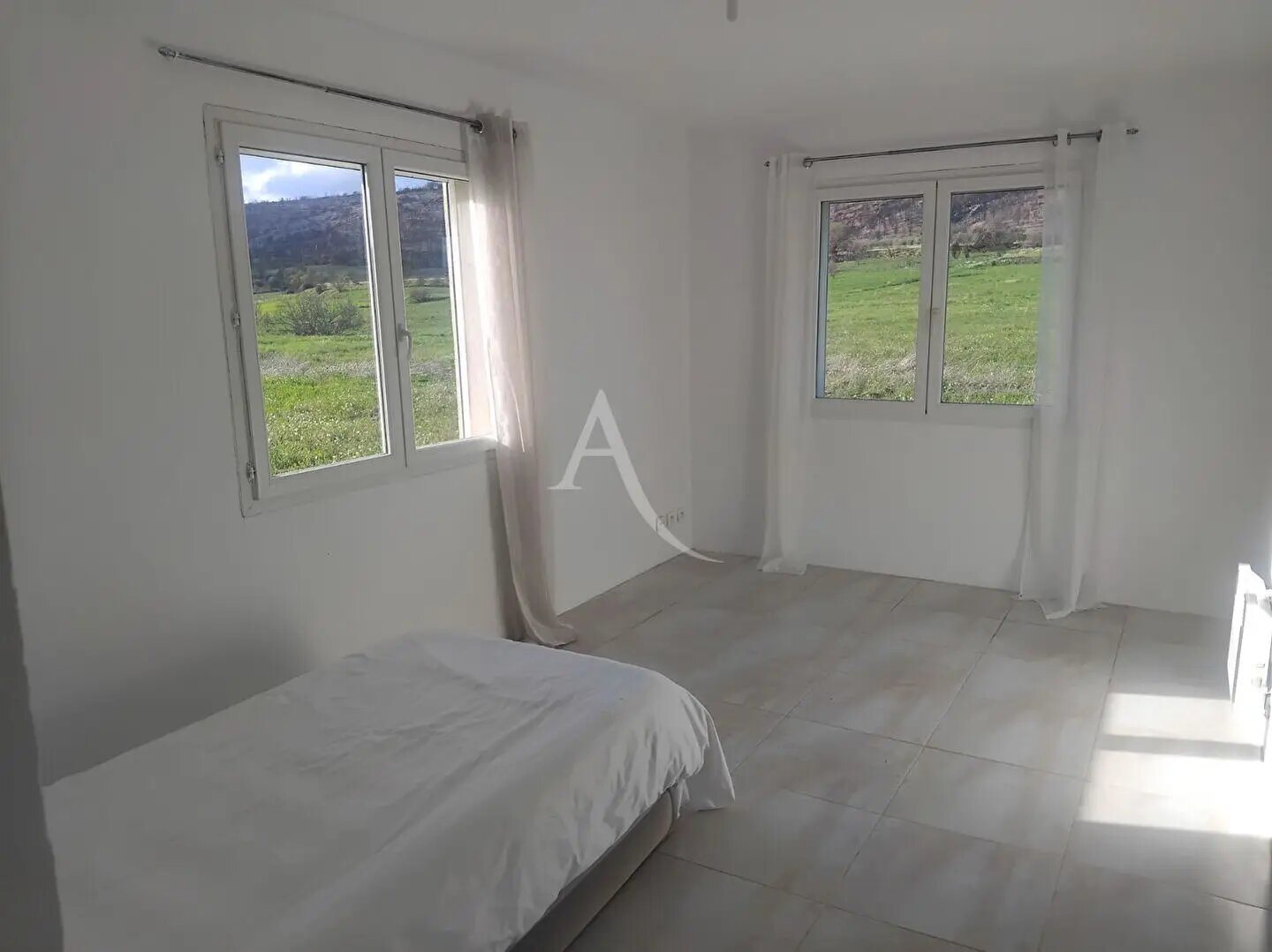 Maison à vendre, 120m², Tournissan