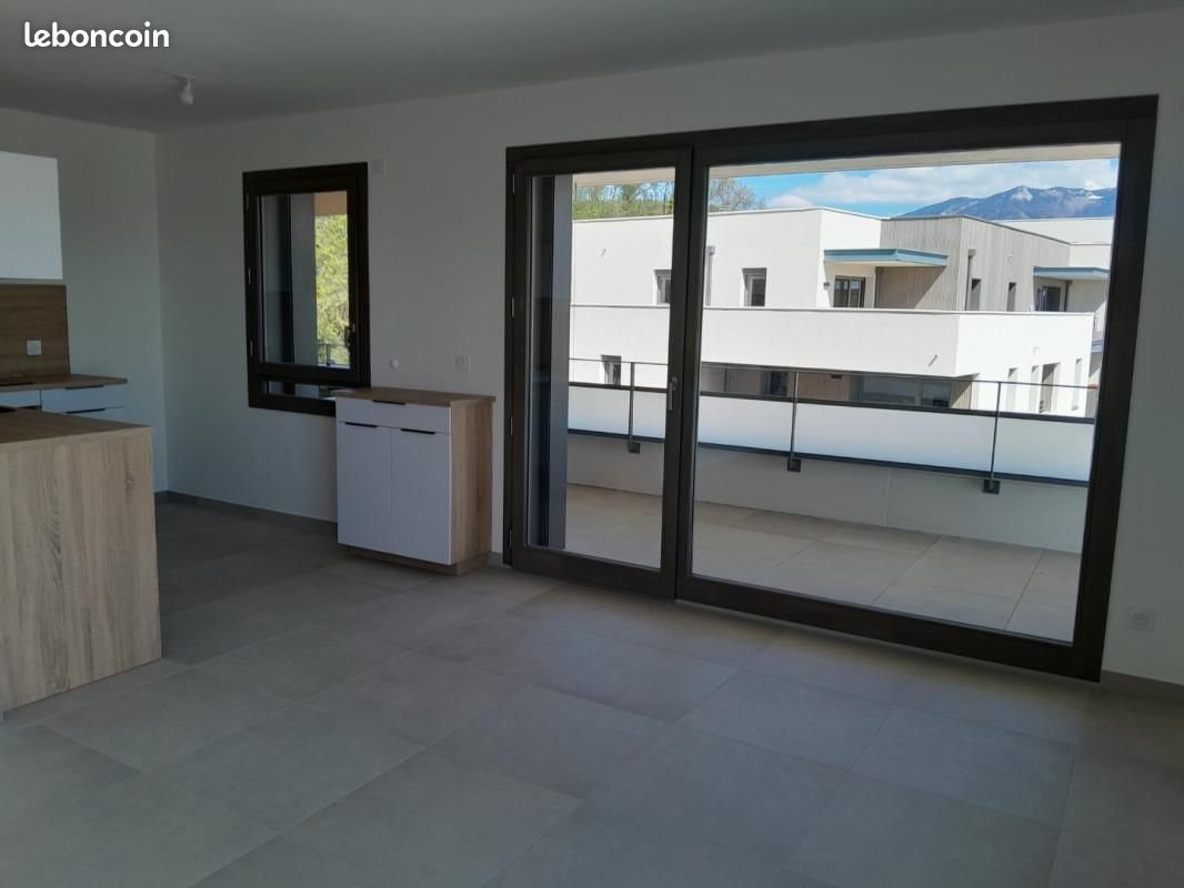 Appartement à louer, 65m², Annecy