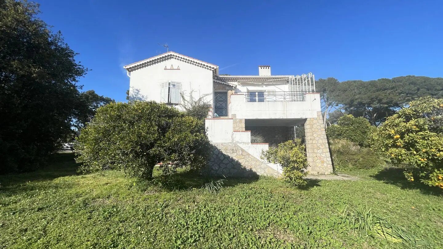 Maison à louer, 200m², Antibes