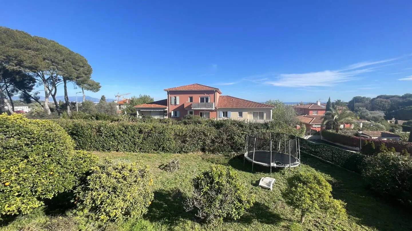 Maison à louer, 200m², Antibes