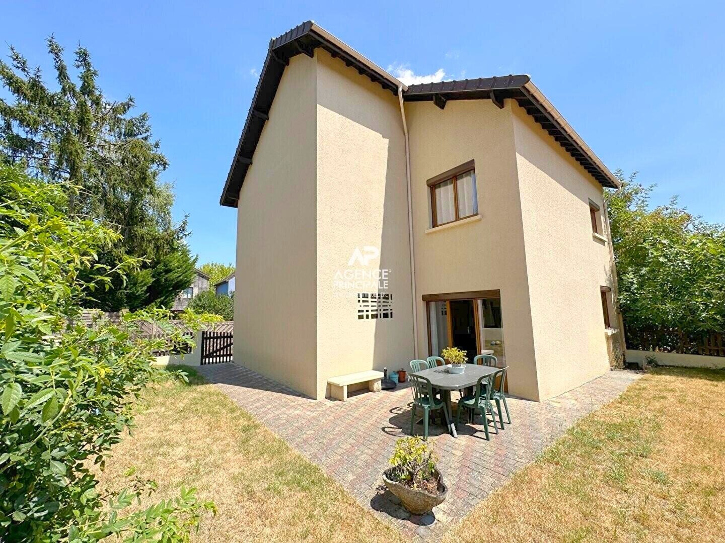 Maison à vendre, 163m², Chaville