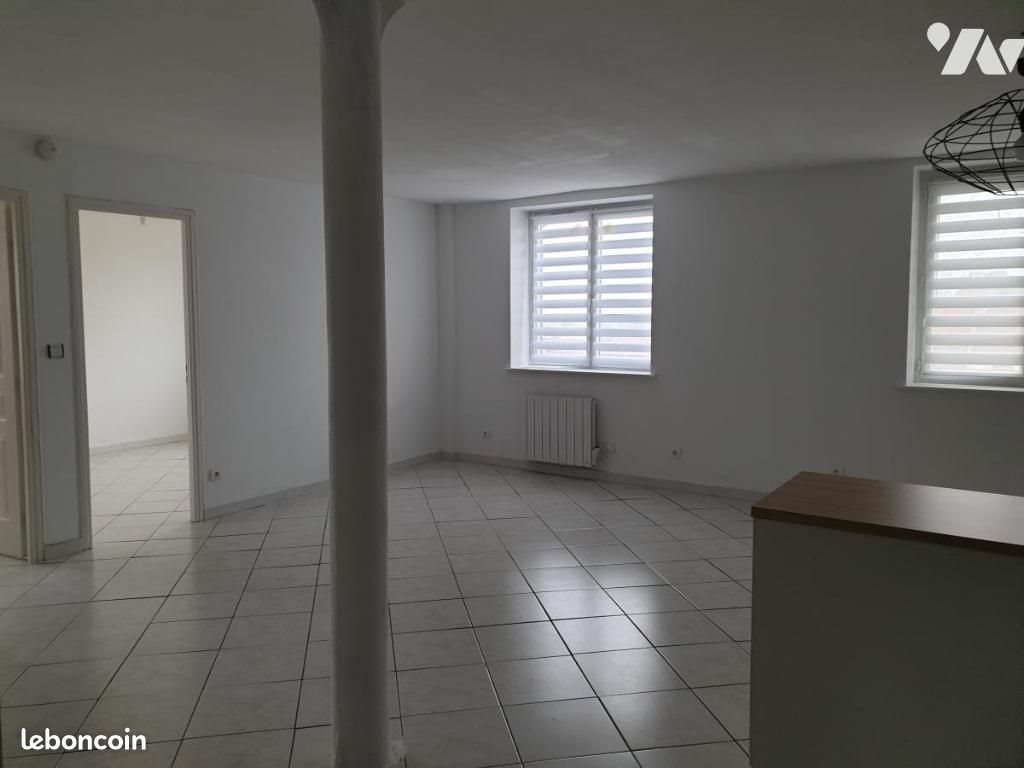 Appartement à louer, 79m², Provin