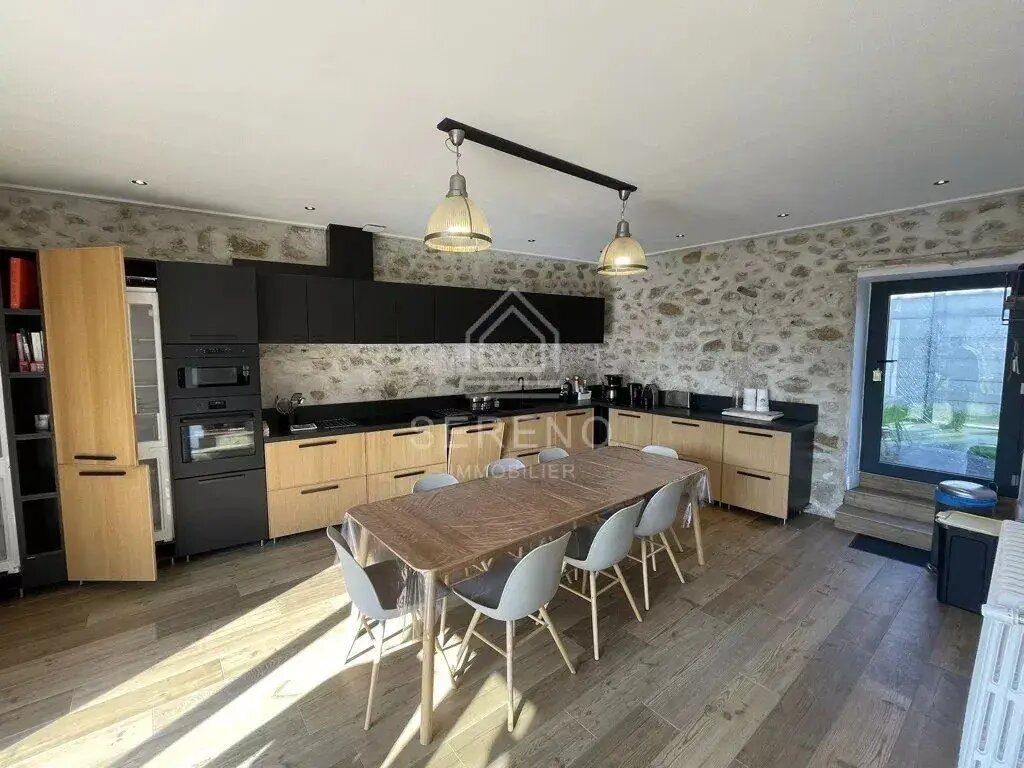 Maison à vendre, 215m², Lardy