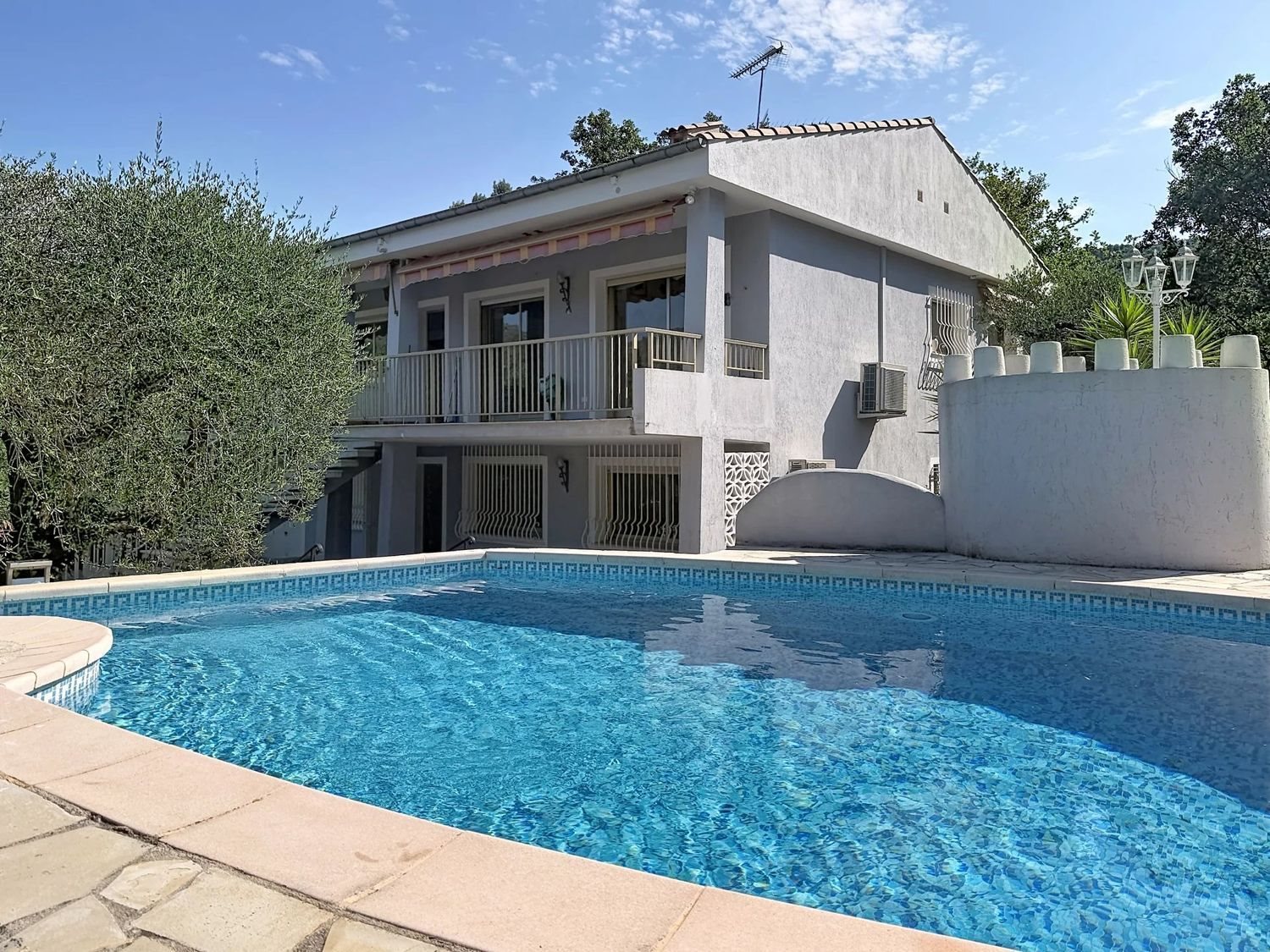 Maison à vendre, 220m², Tourrette-Levens