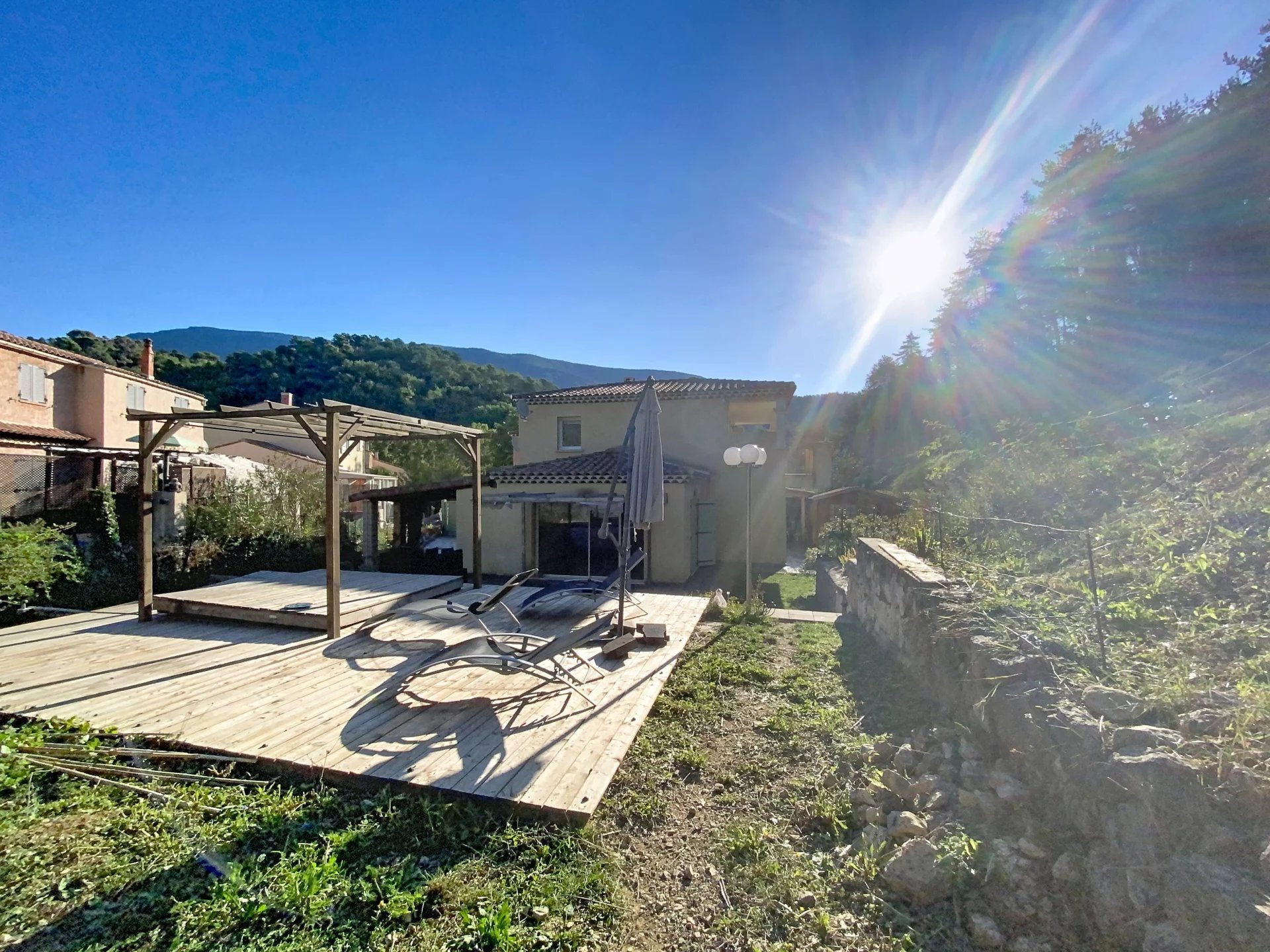 Maison à louer, 4m², Levens