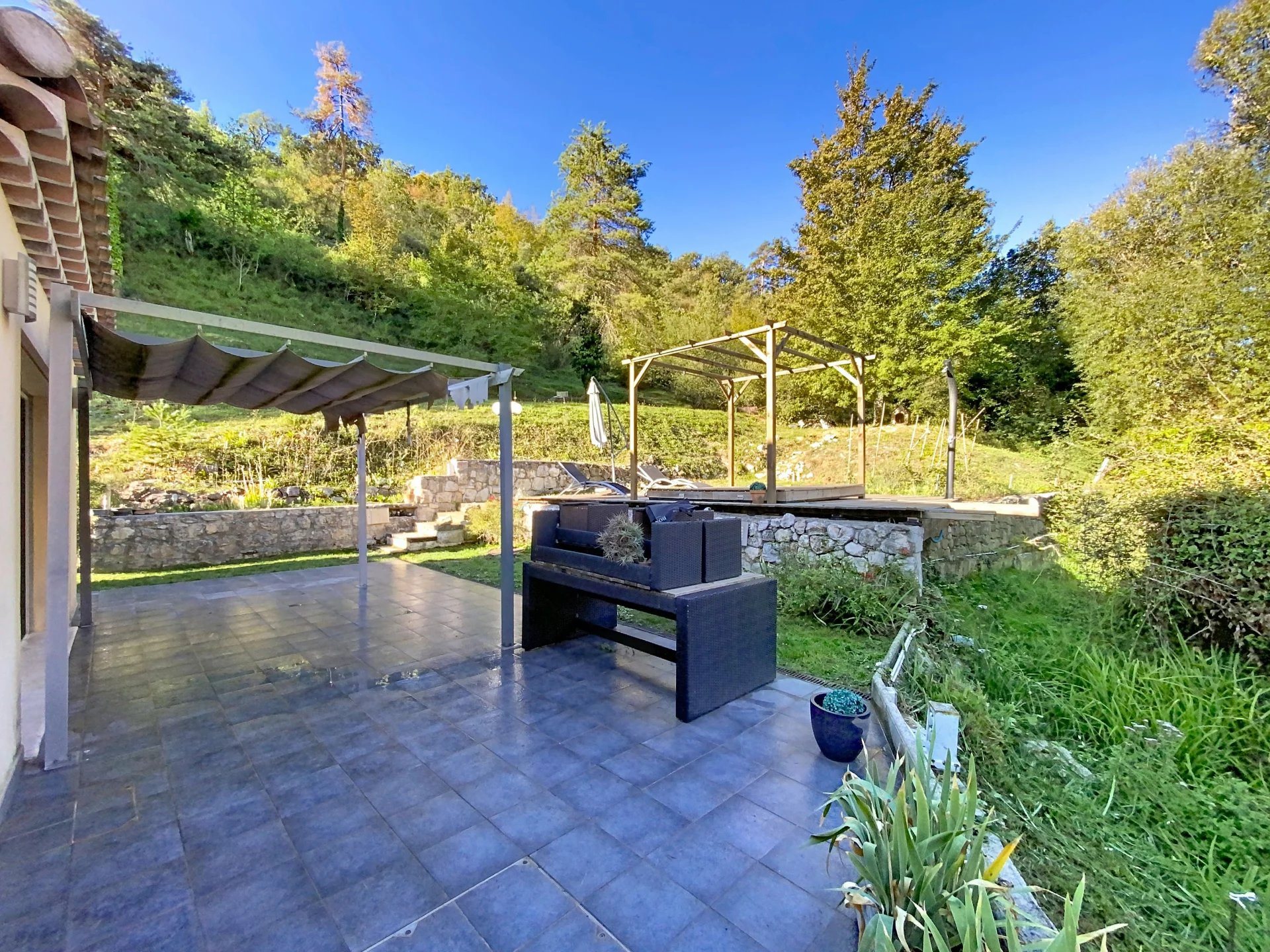 Maison à louer, 4m², Levens