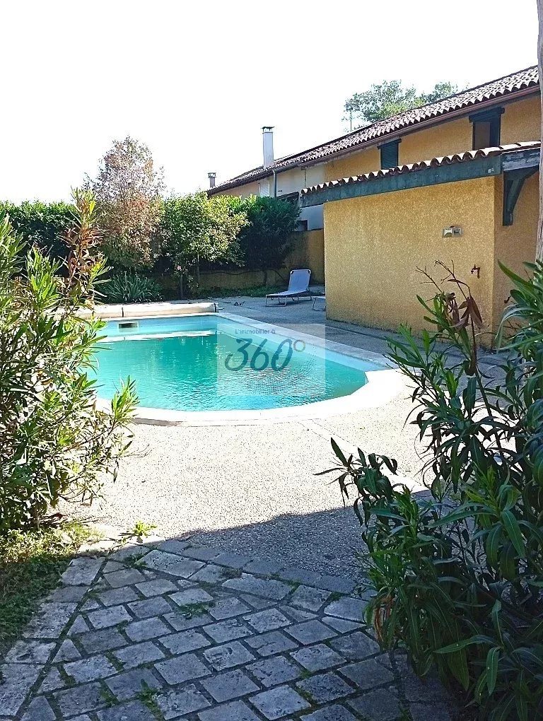 Maison à vendre, 220m², Montracol