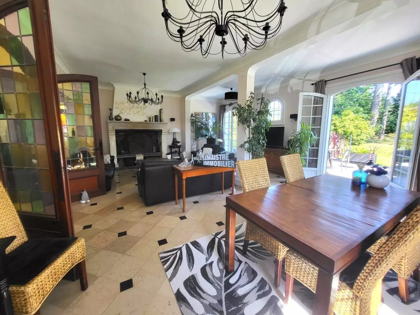 Maison à vendre, 265m², Saint-Laurent-de-Brèvedent