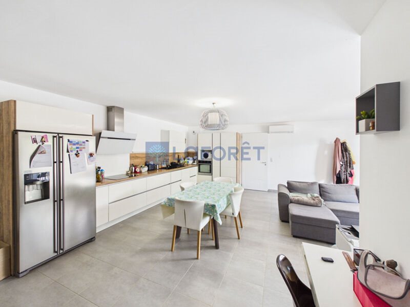 Appartement à vendre, 100m², Alata