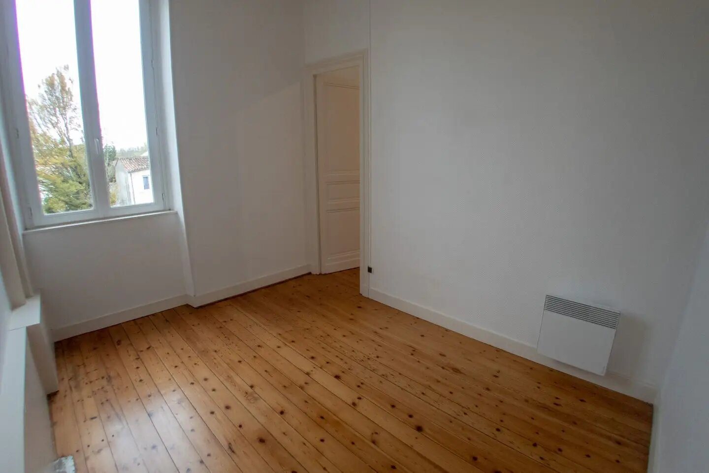 Appartement à louer, 61m², Saintes
