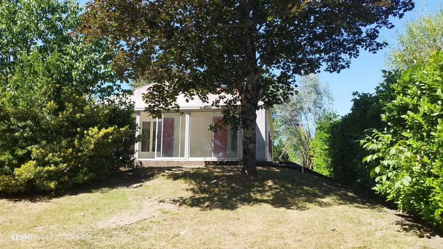Maison à louer, 218m², Saintes