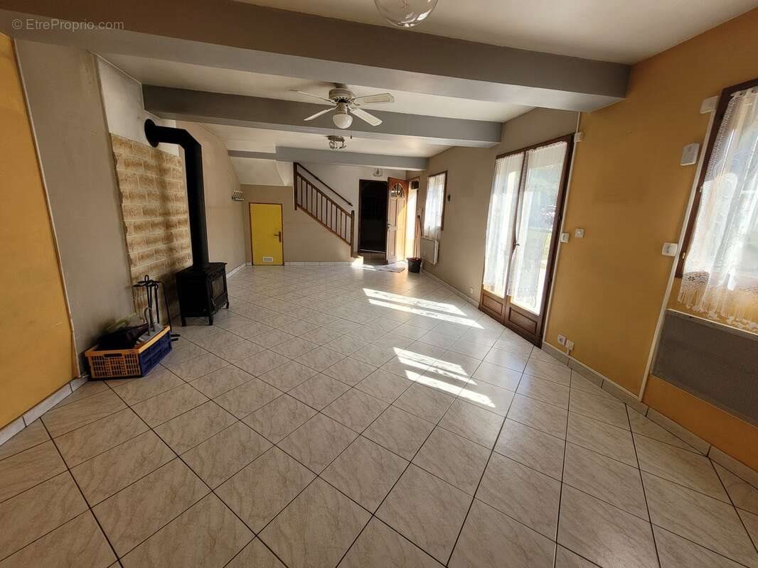 Maison à vendre, 81m², Douvrend