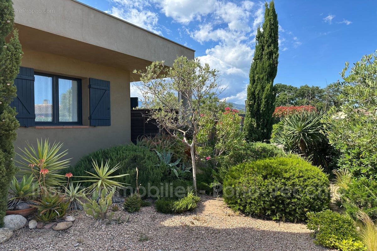 Maison à vendre, 150m², Porto-Vecchio