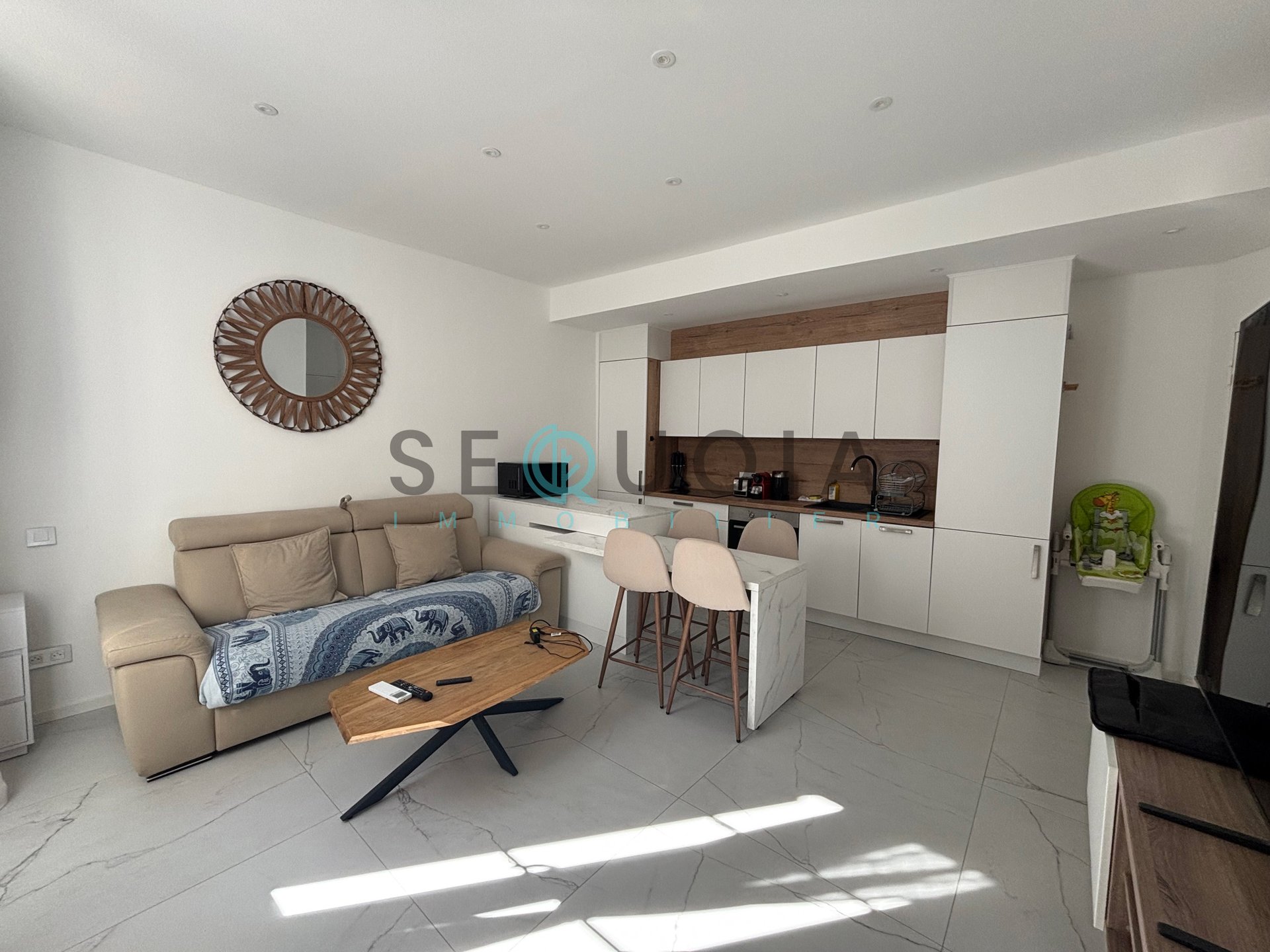 Appartement à louer, 40m², Antibes