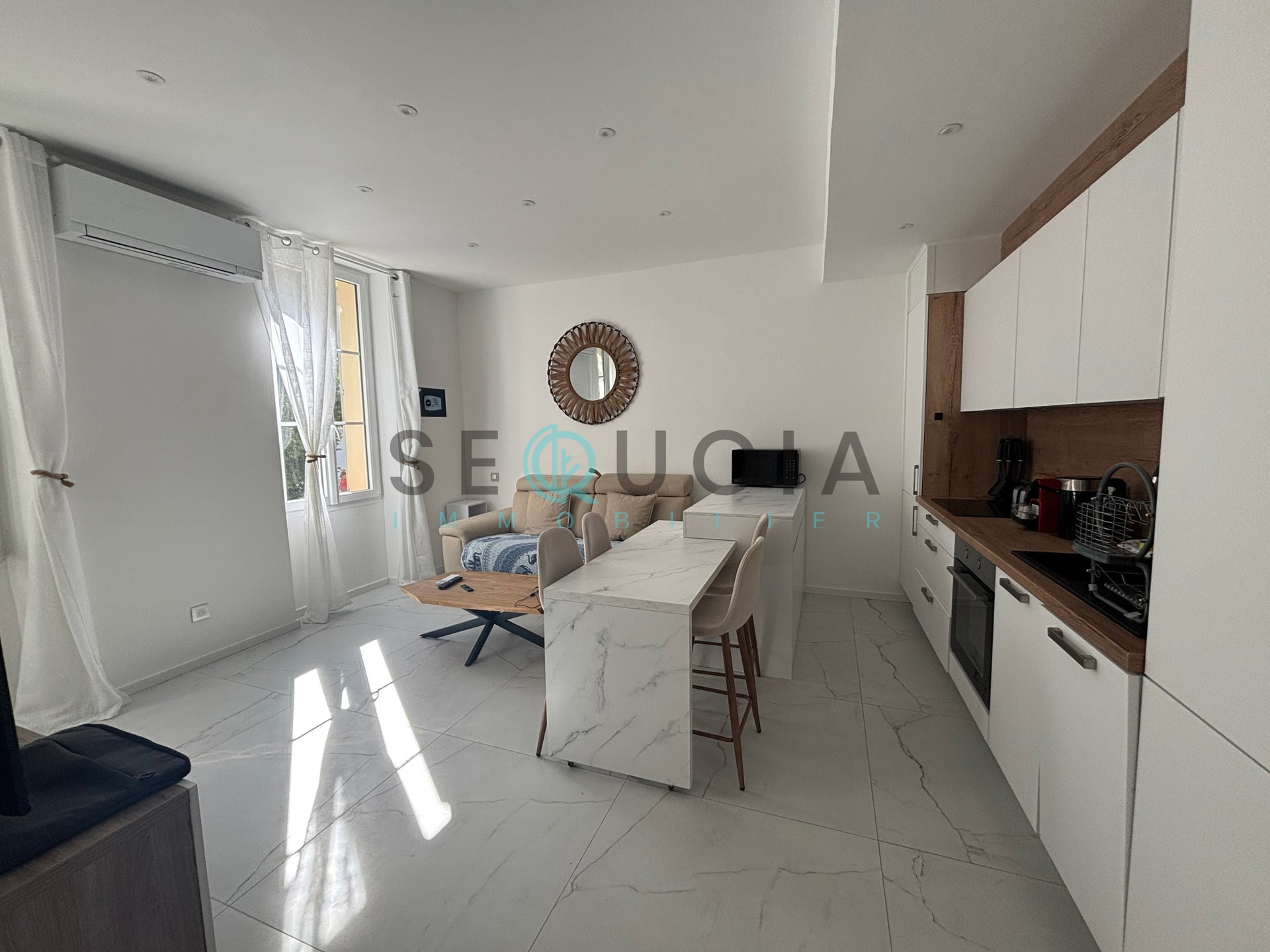 Appartement à louer, 40m², Antibes