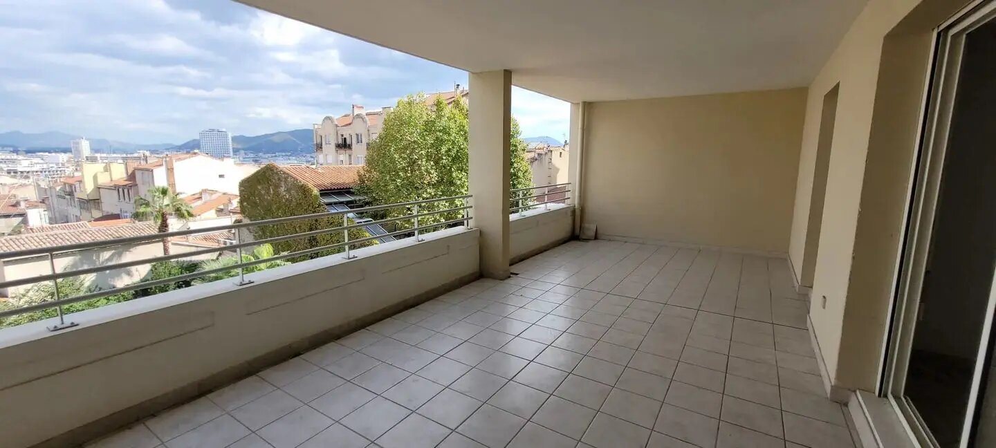 Appartement à louer, 96m², Marseille 6ème