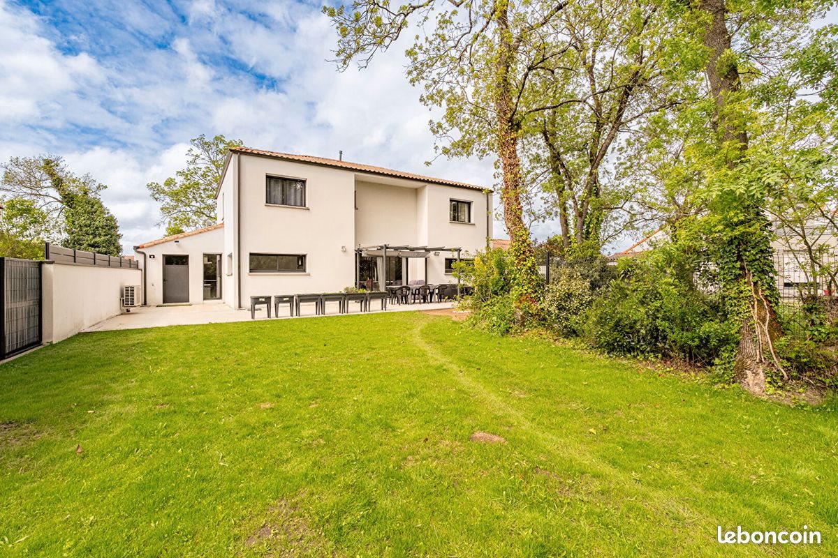 Maison à vendre, 172m², Pont-Saint-Martin