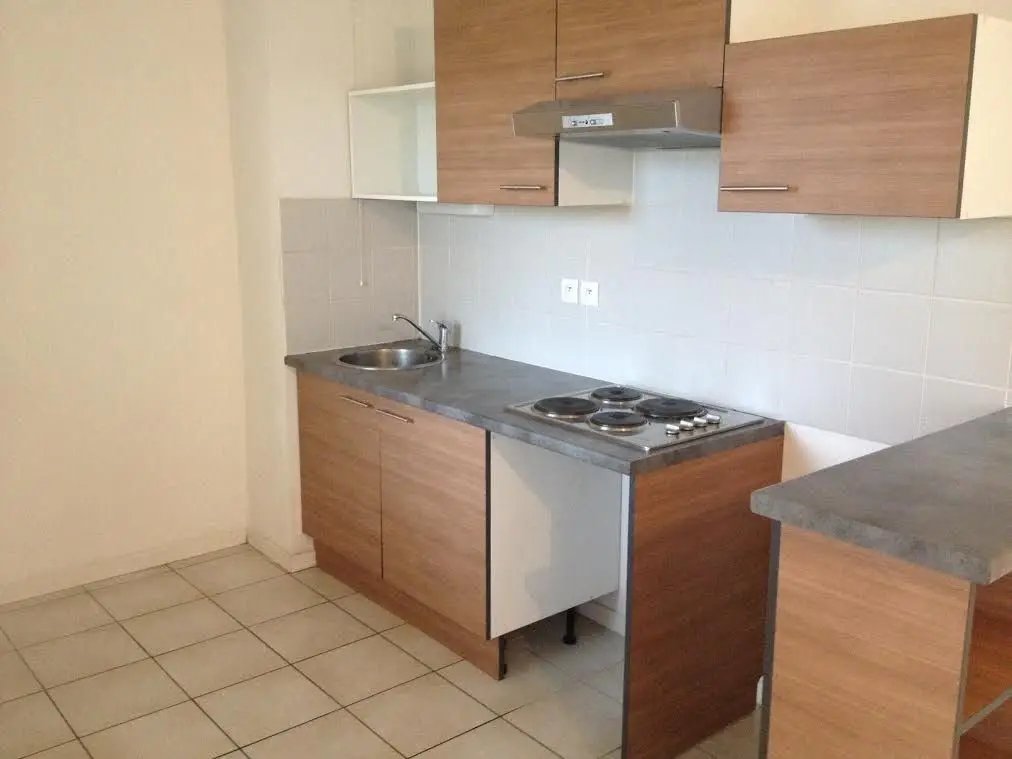 Appartement à louer, 57m², Pineuilh