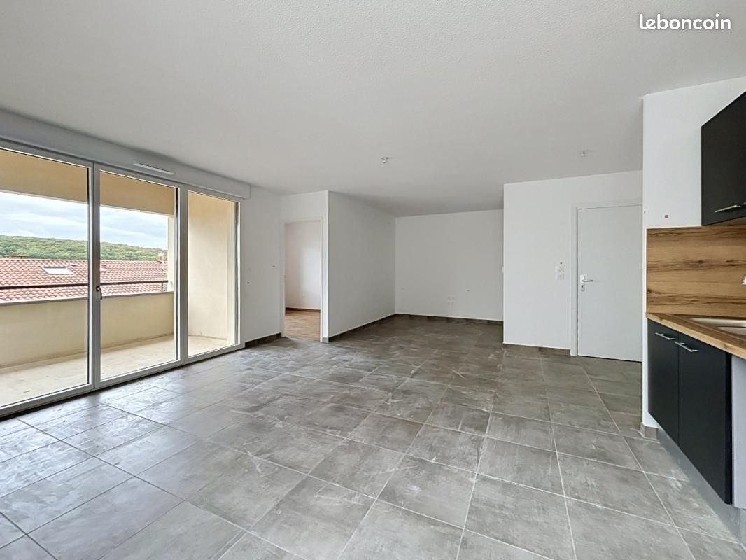 Appartement à louer, 80m², Eaunes