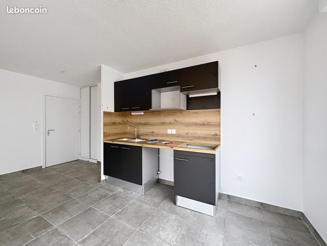 Appartement à louer, 80m², Eaunes