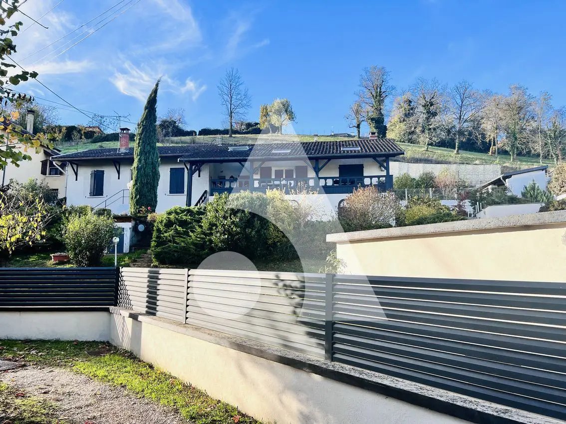 Maison à vendre, 192m², Neyron