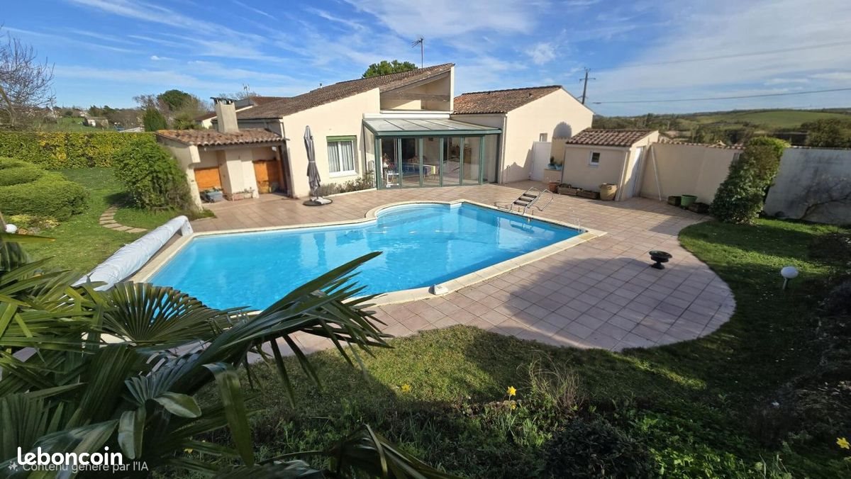 Maison à vendre, 166m², Nieul-lès-Saintes