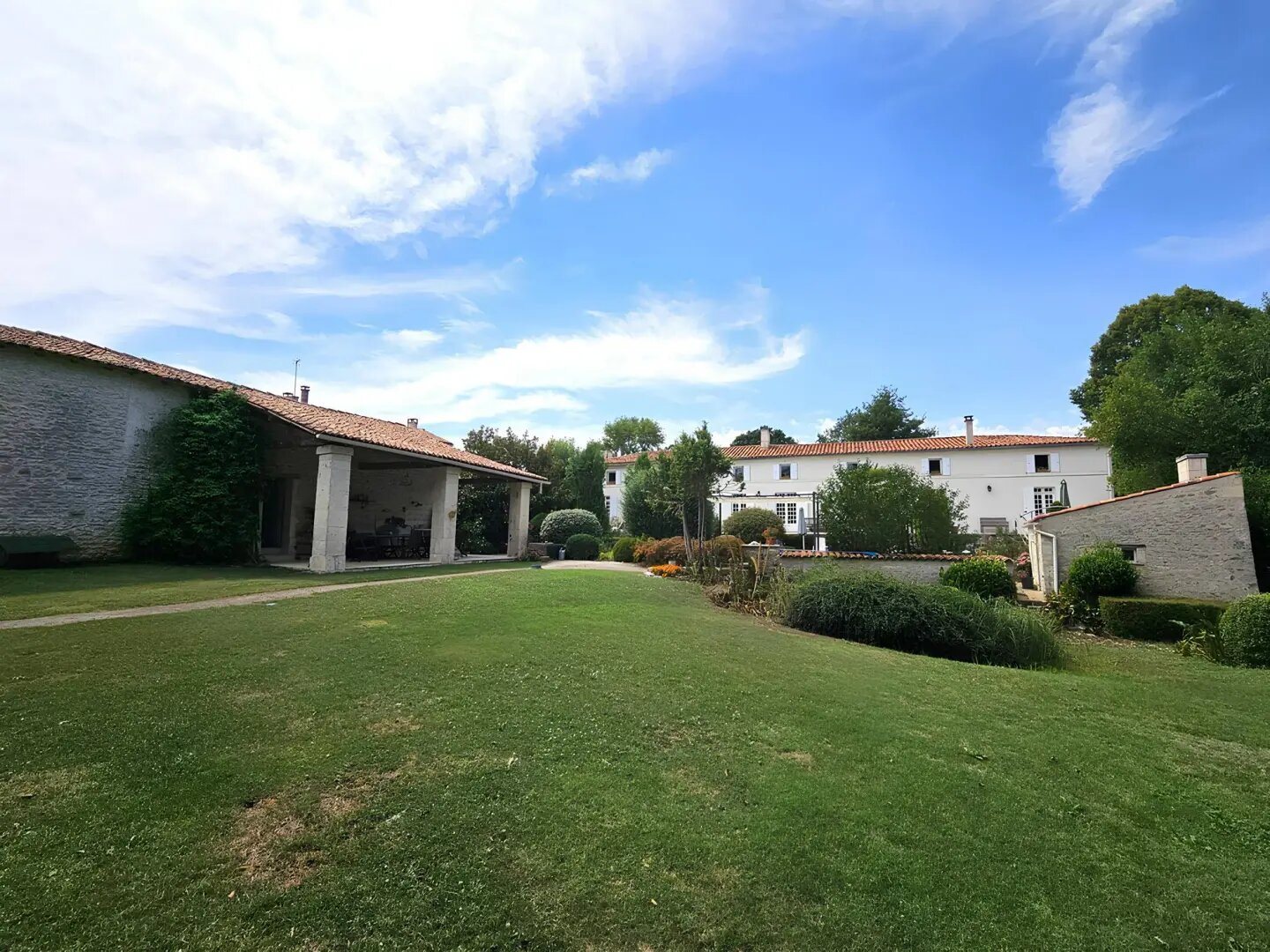 Maison à vendre, 415m², Saint-Hilaire-de-Villefranche