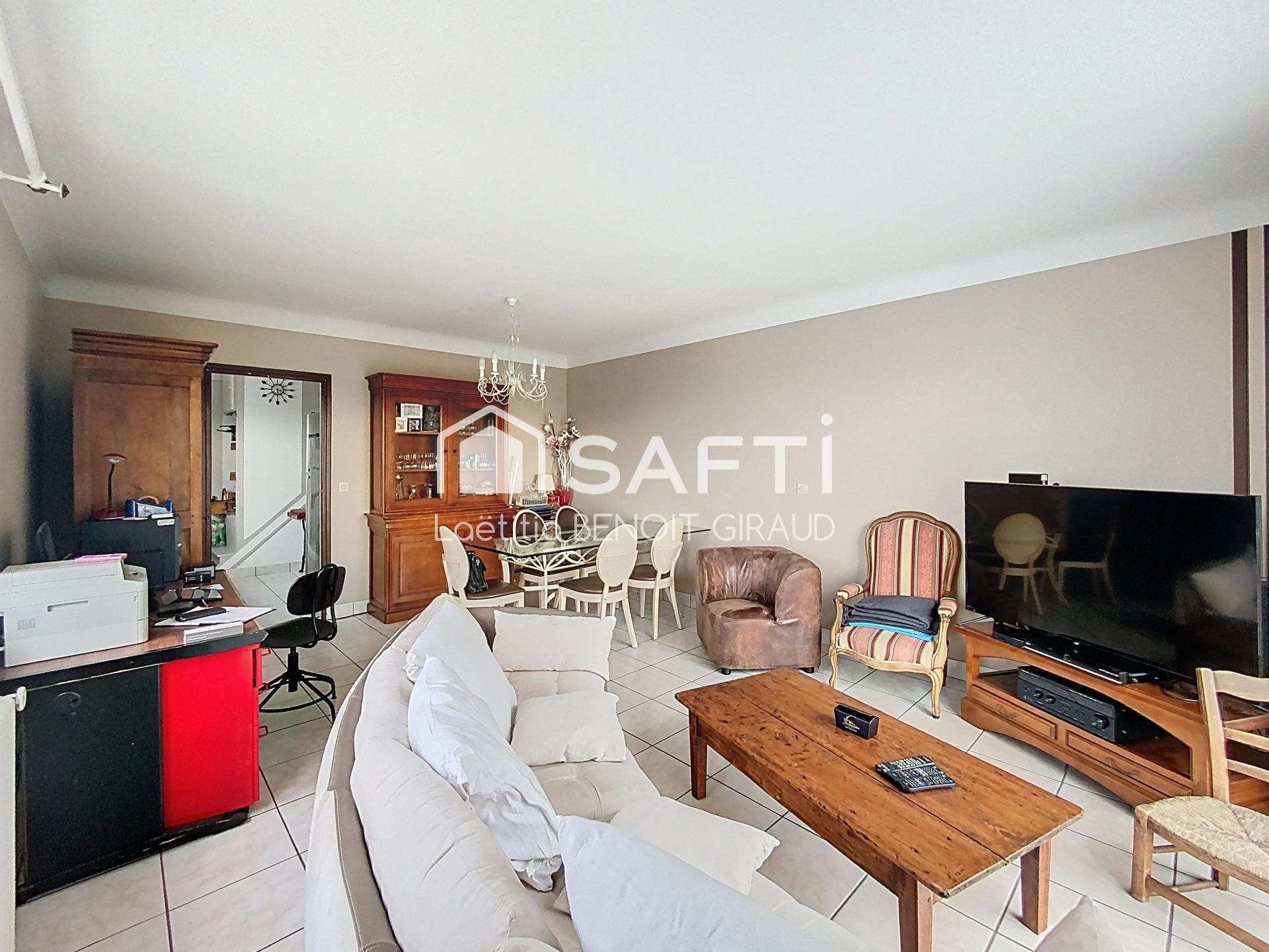 Maison à vendre, 159m², Saintes