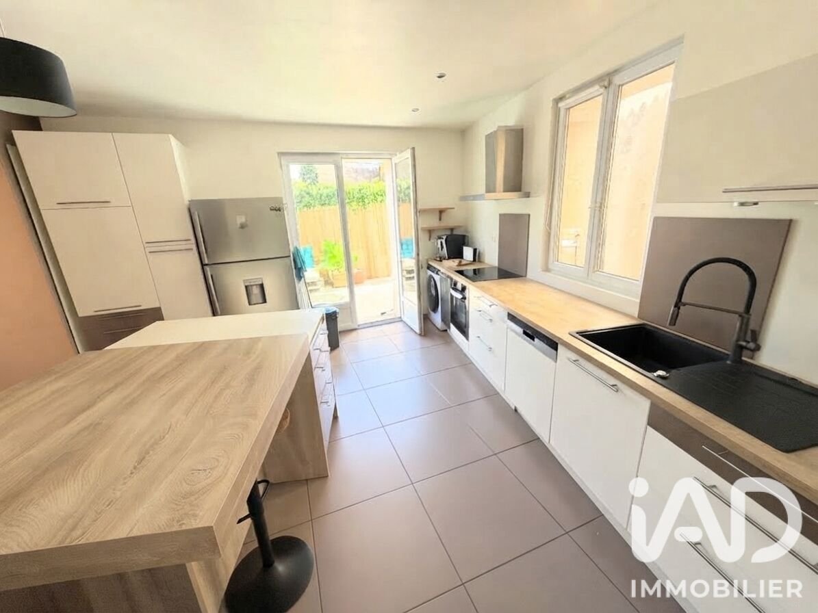 Maison à vendre, 116m², Éguilles
