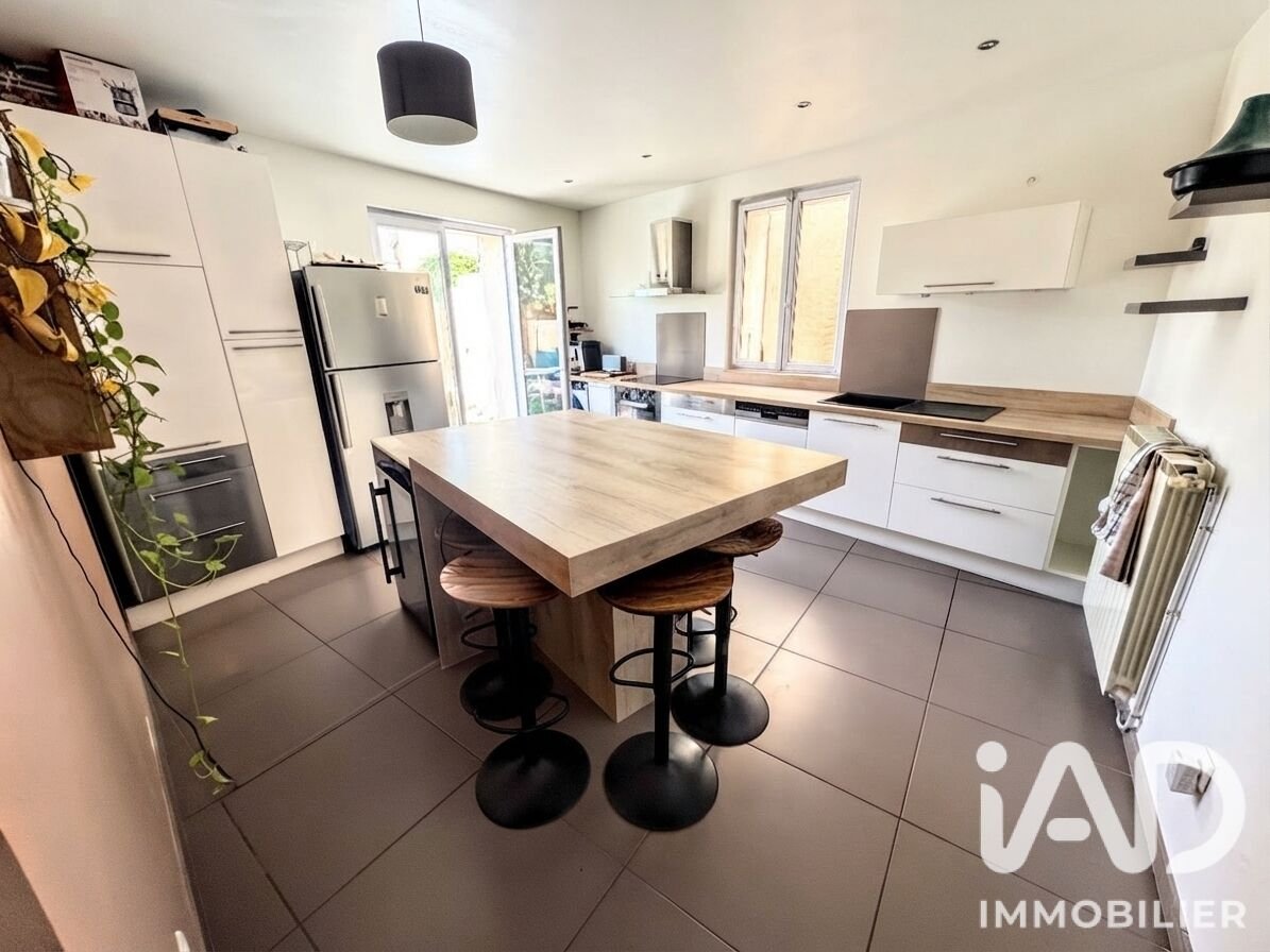 Maison à vendre, 116m², Éguilles