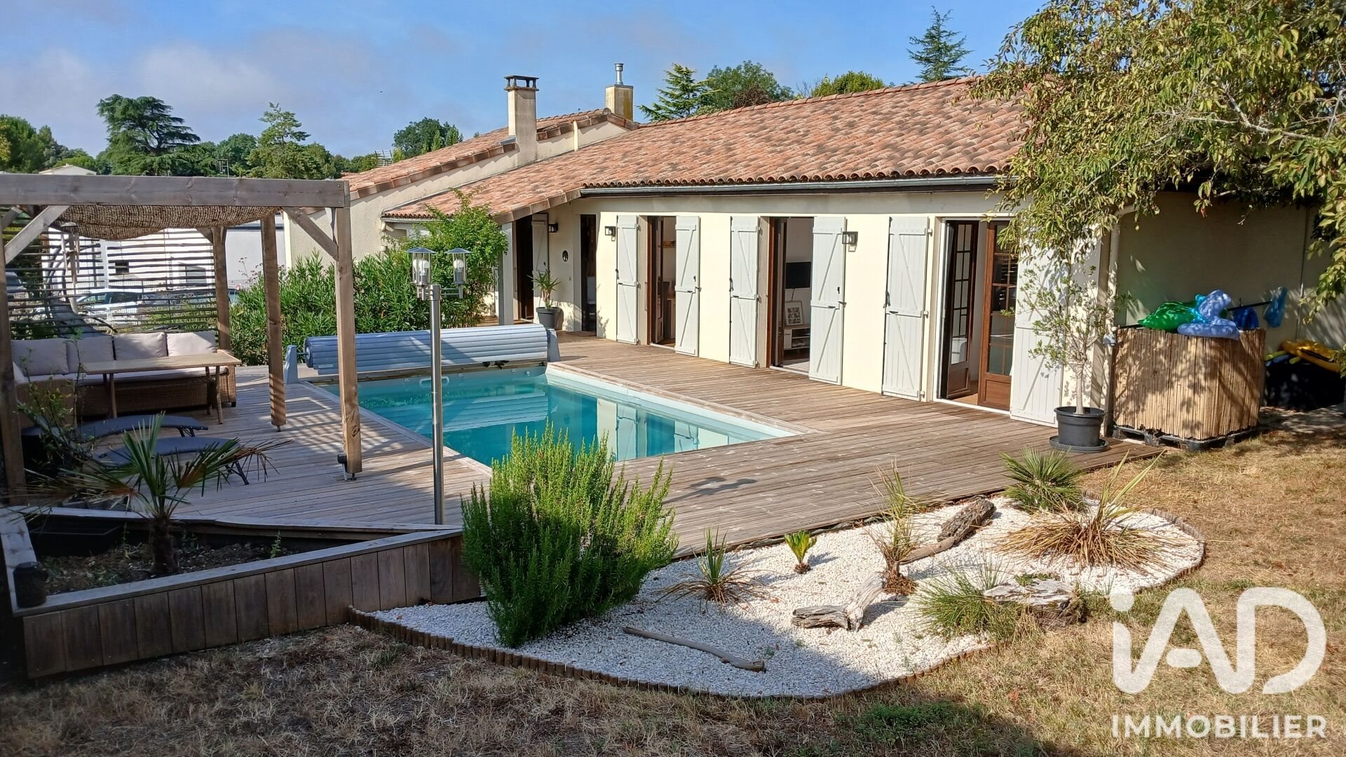 Maison à vendre, 136m², Saint-Georges-des-Coteaux